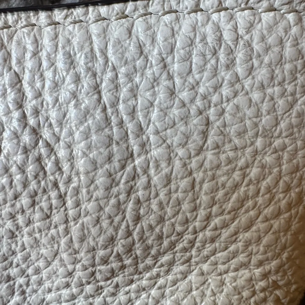 Coach Ivory and Tan Crossbody Bag - Picture 12 of 15